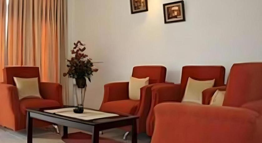 Athaya Hotel Kendari Exterior photo