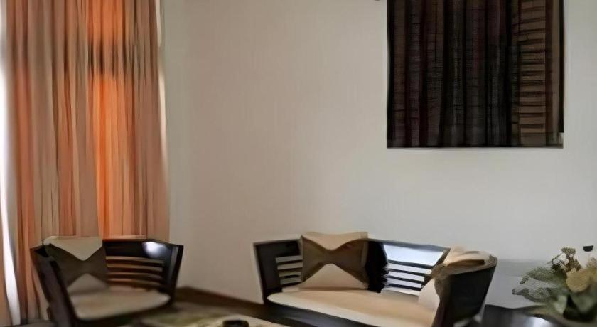 Athaya Hotel Kendari Exterior photo