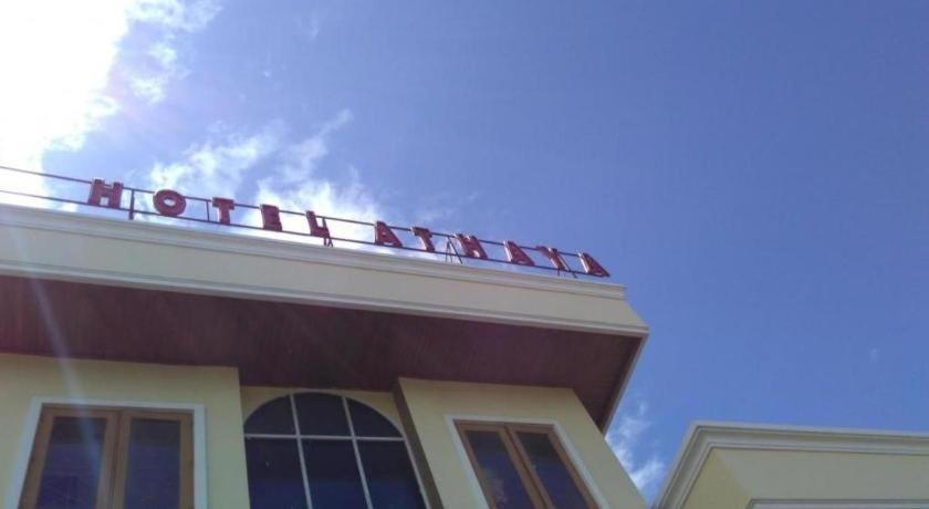 Athaya Hotel Kendari Exterior photo