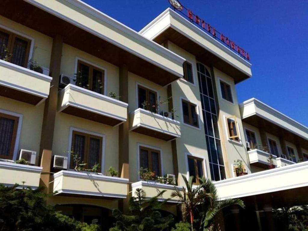Athaya Hotel Kendari Exterior photo